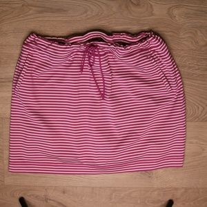 Chico's Zenergy Raspberry and White Striped Skort